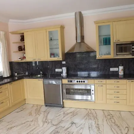 Willa In Puerto Del Carmen Sleeps 6 Includes Swimming Pool Air Con And Wifi 2 Puerto del Carmen (Lanzarote)